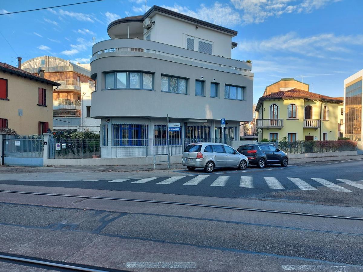 فندق Marconi House ميستر المظهر الخارجي الصورة